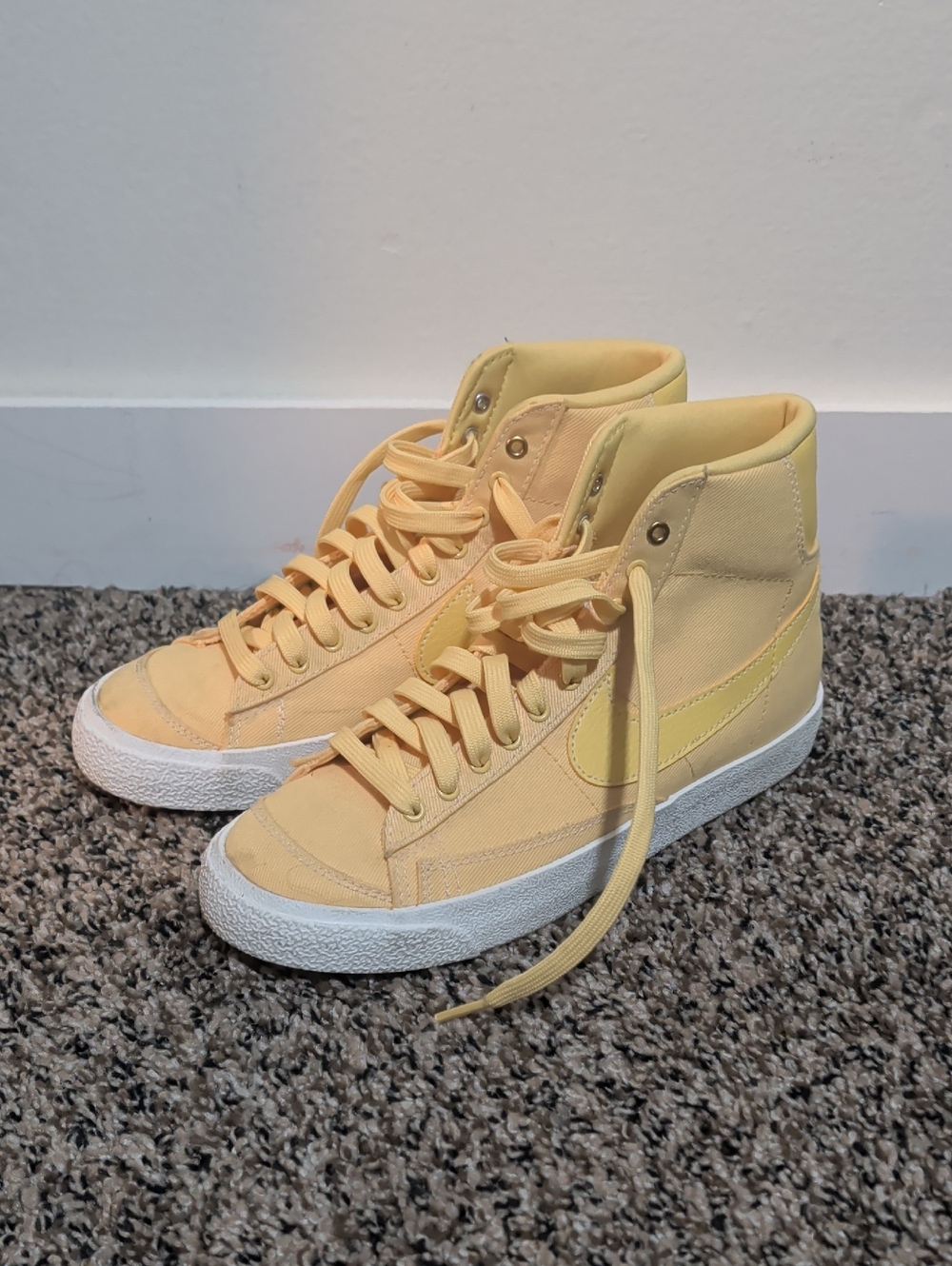 Nike Yellow High-Top Ankle Boots